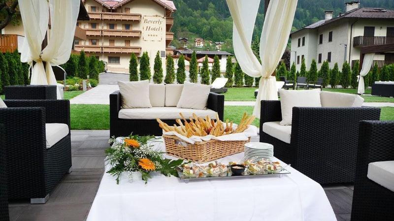 Beverly Alps Hotel & Spa Pinzolo Eksteriør bilde